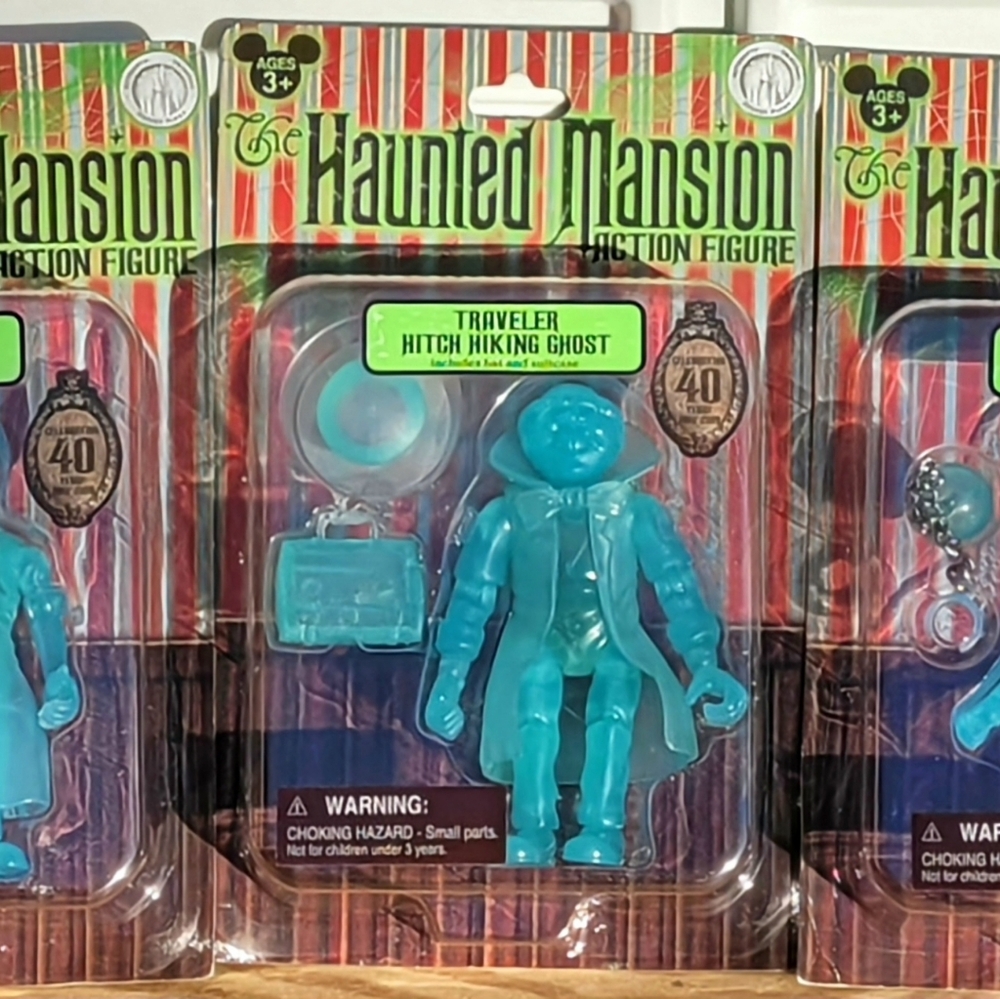 Disney Parks Haunted Mansion 5-Figure Set– Hitchhiking Ghosts, Caretaker & Bride